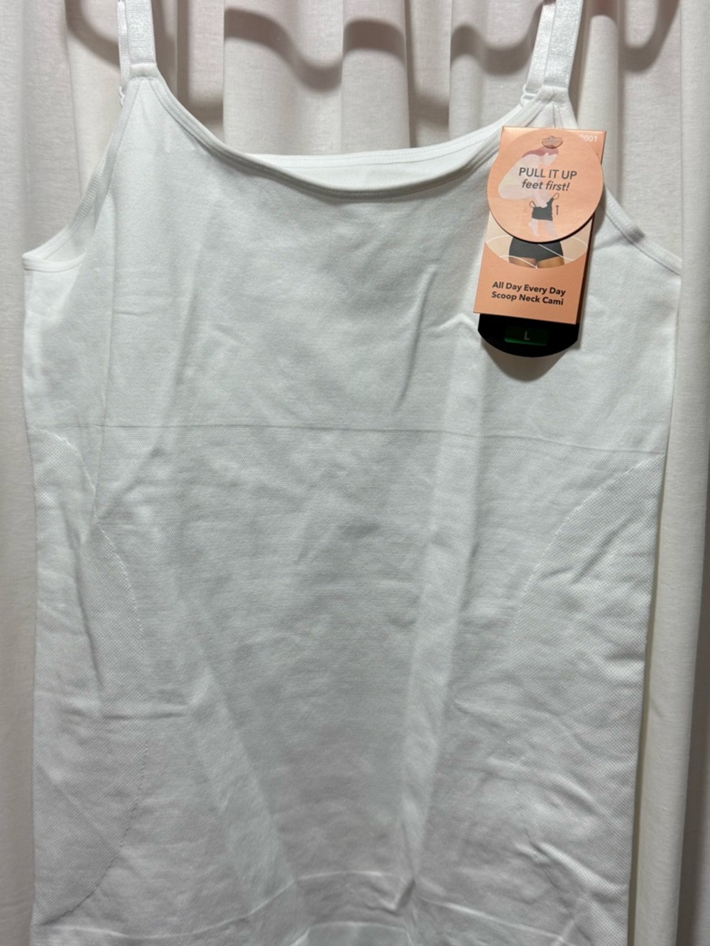 Shapermint White Scoop Neck Cami Tank